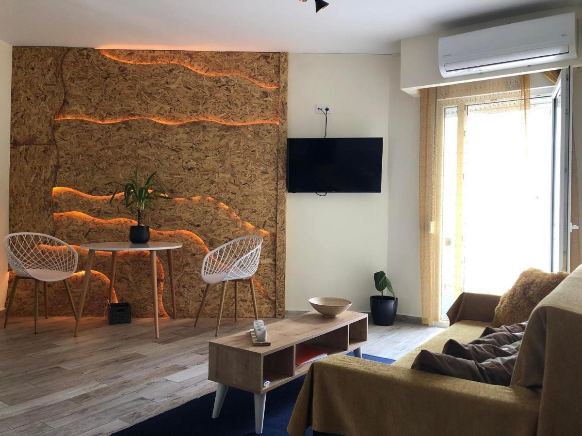 Gallery House In Drama Bagian luar foto